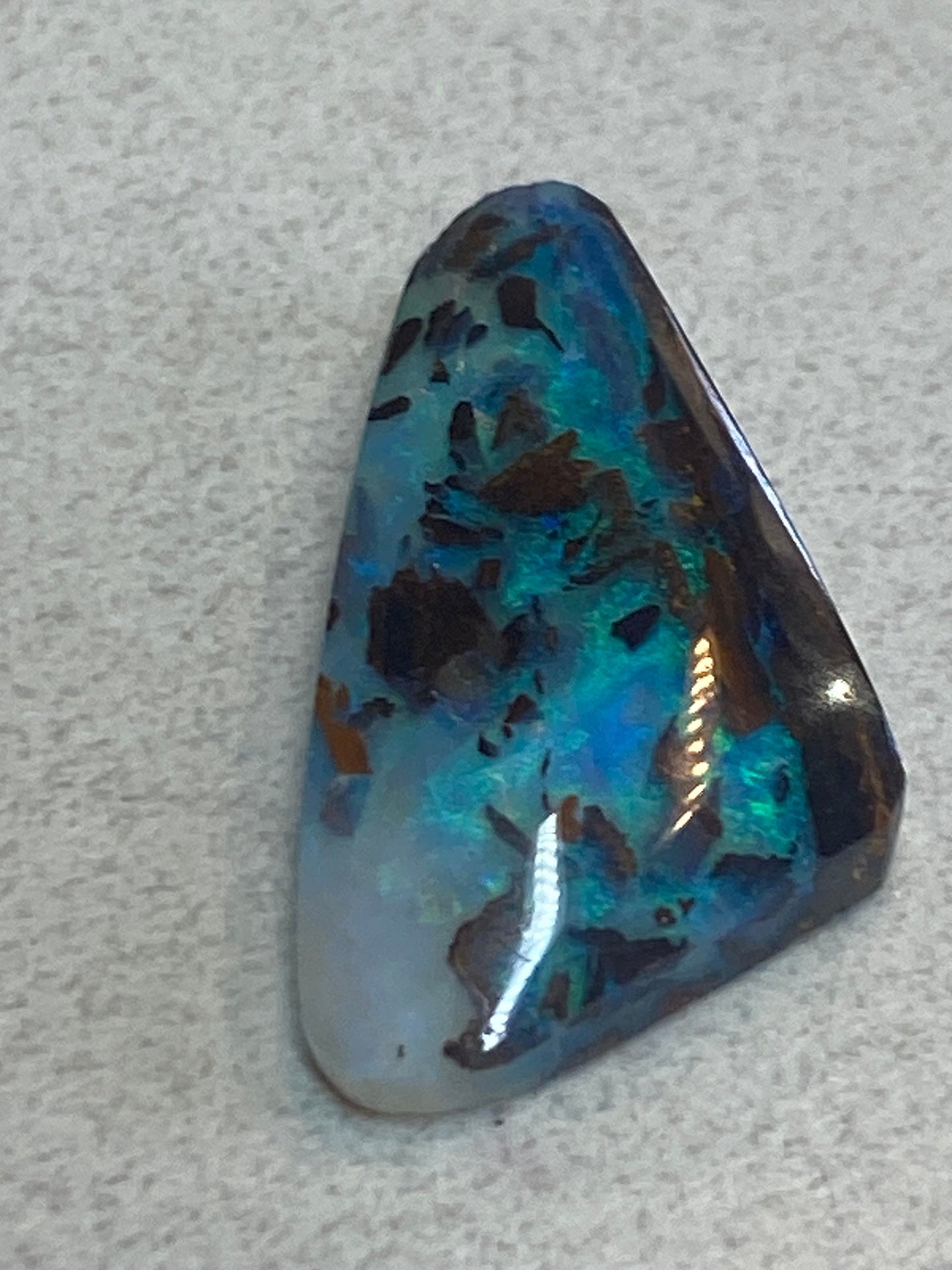 Boulder opal