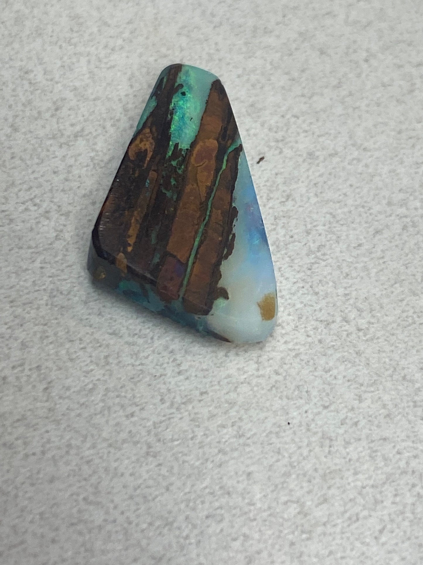 Boulder opal