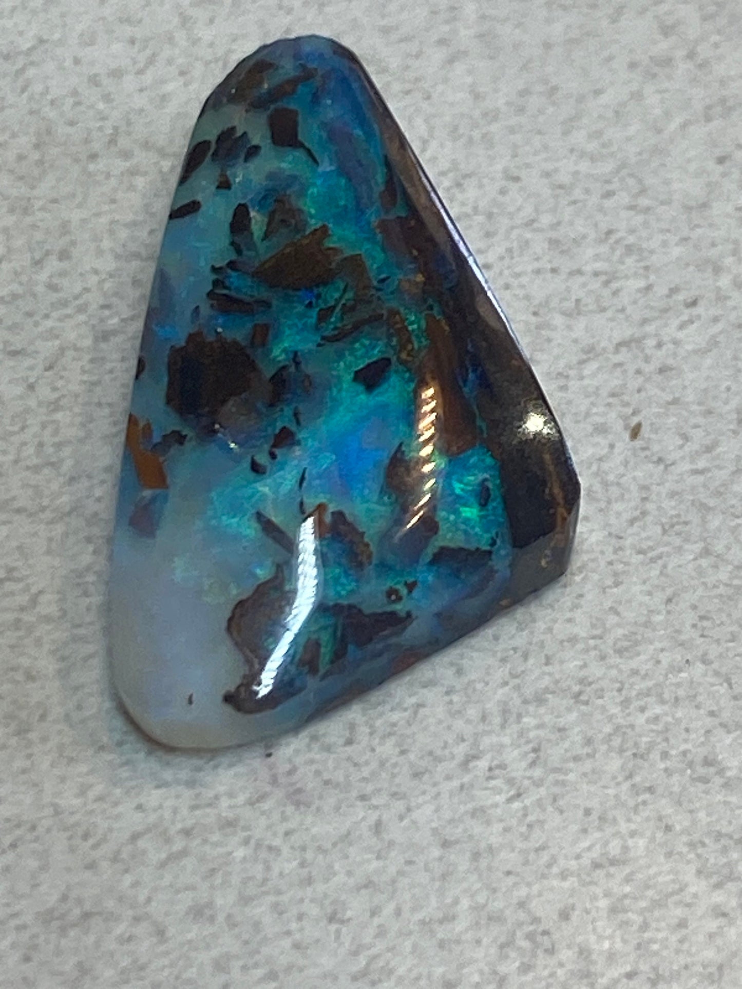 Boulder opal