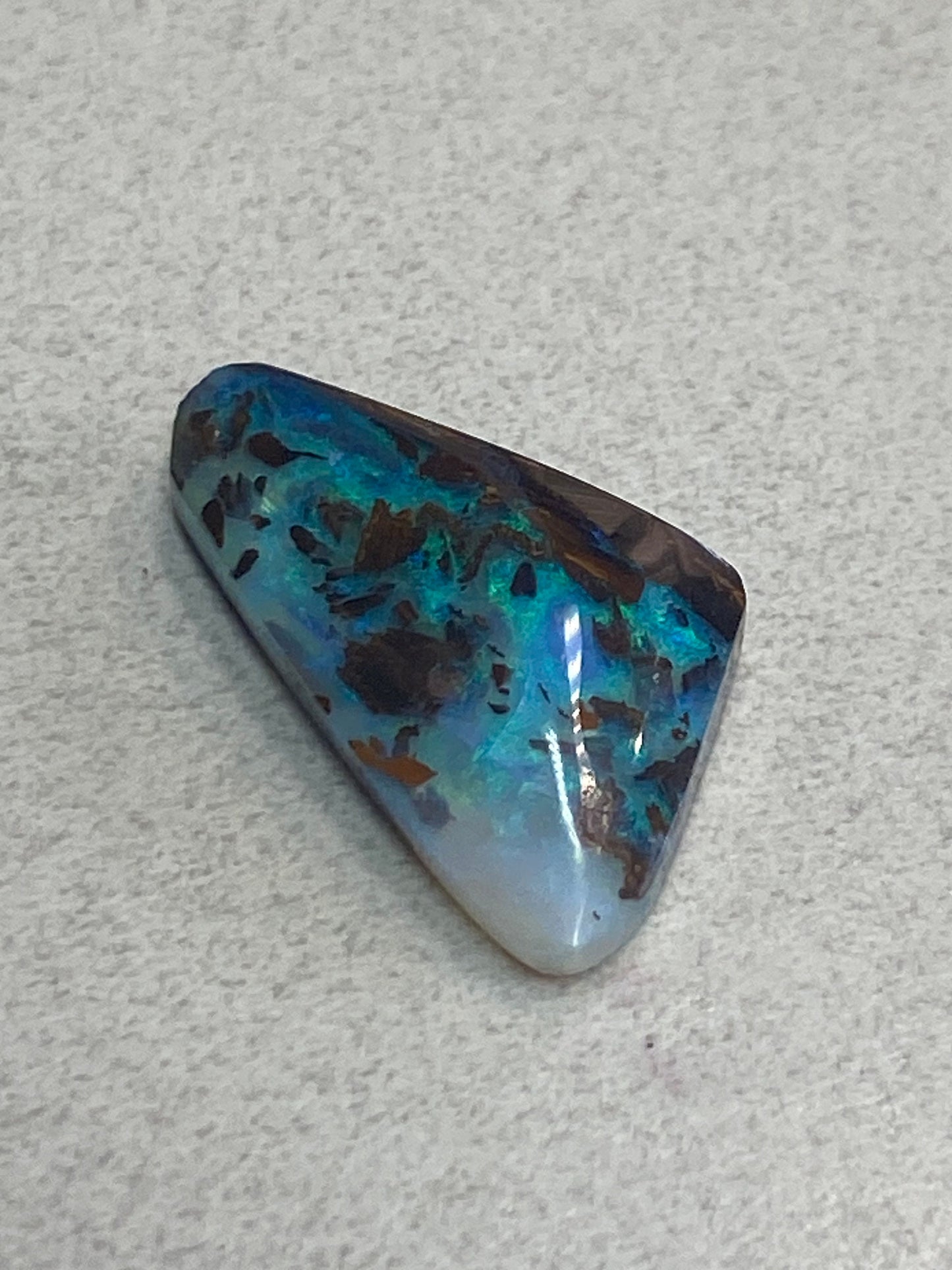Boulder opal