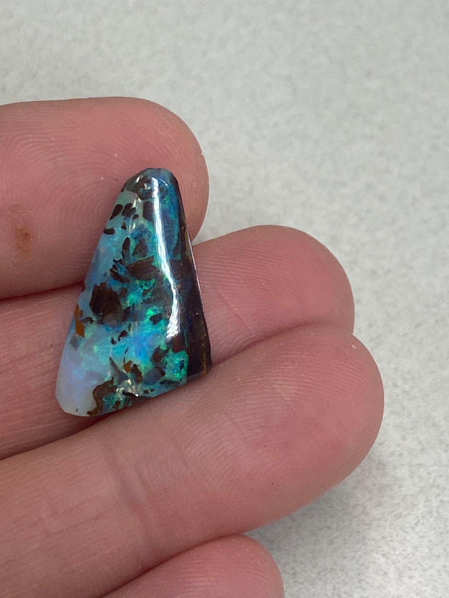 Boulder opal