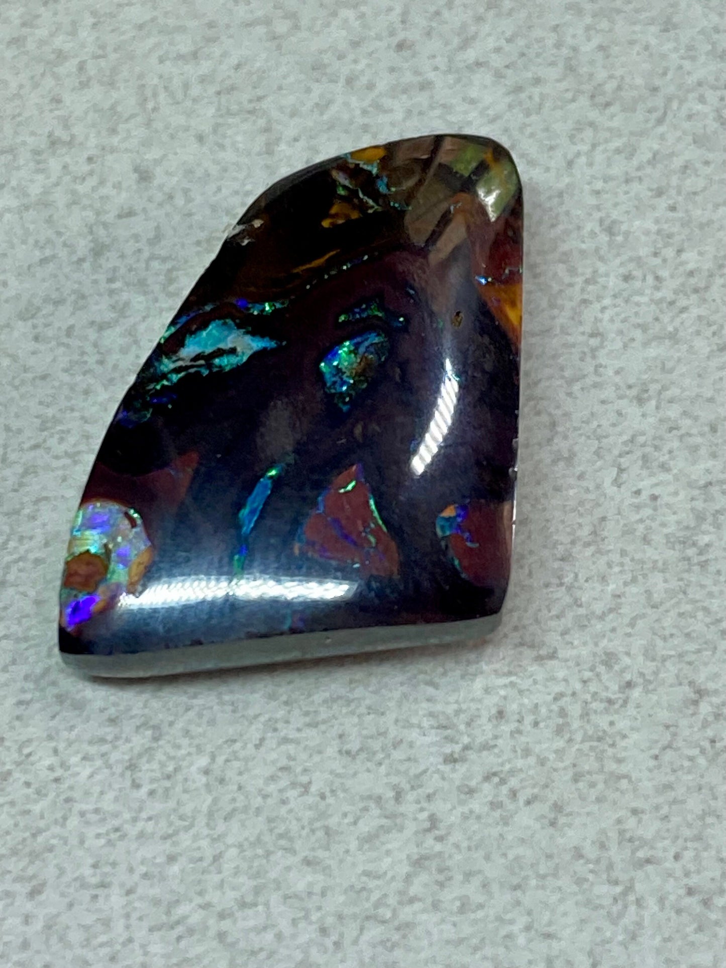 Boulder opal