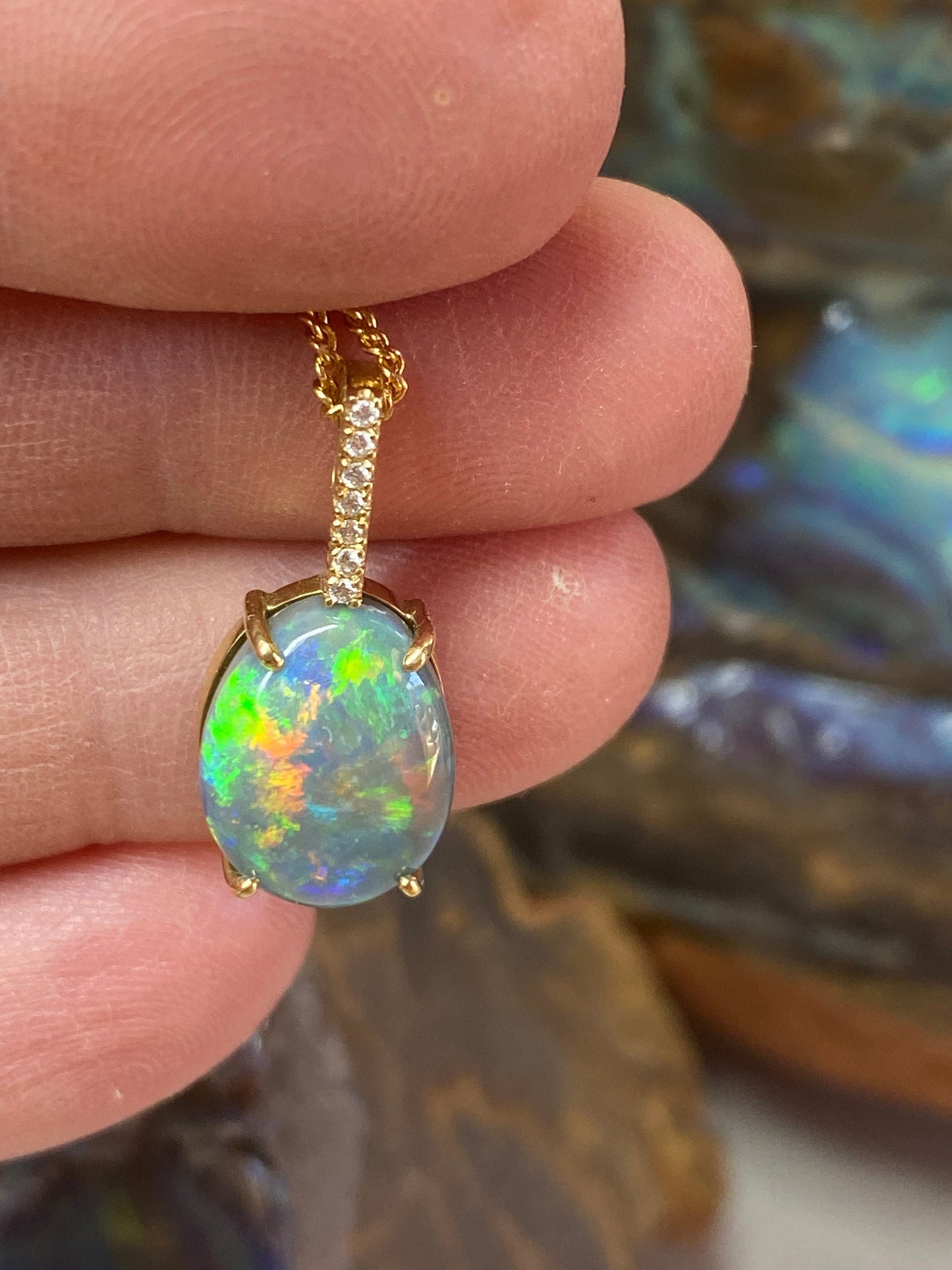 Classic Lightning Ridge Solid Opal 18ct Claw setting