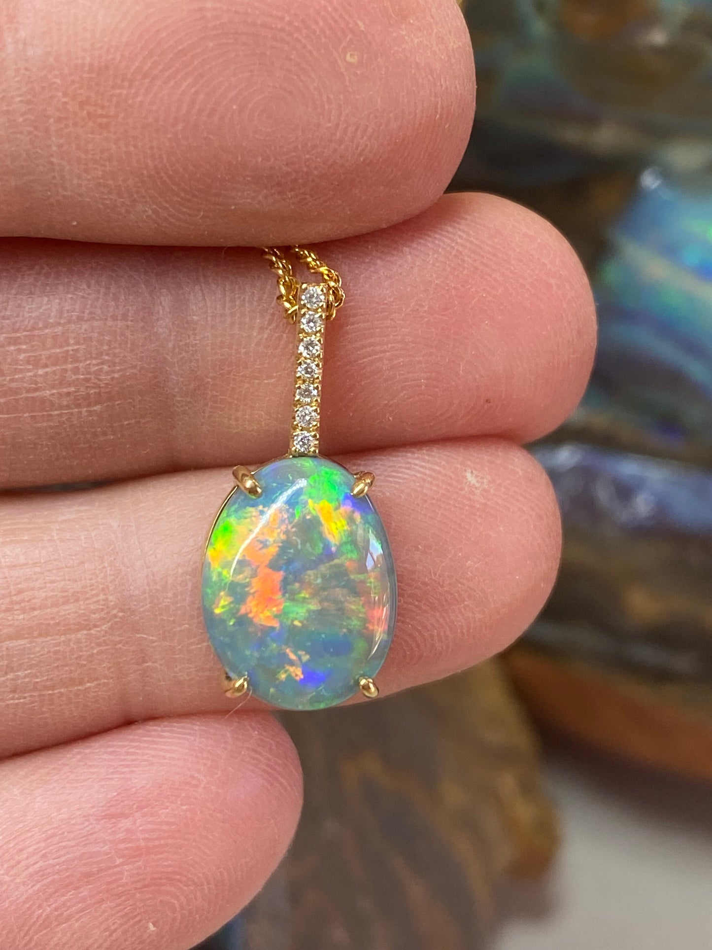 Classic Lightning Ridge Solid Opal 18ct Claw setting