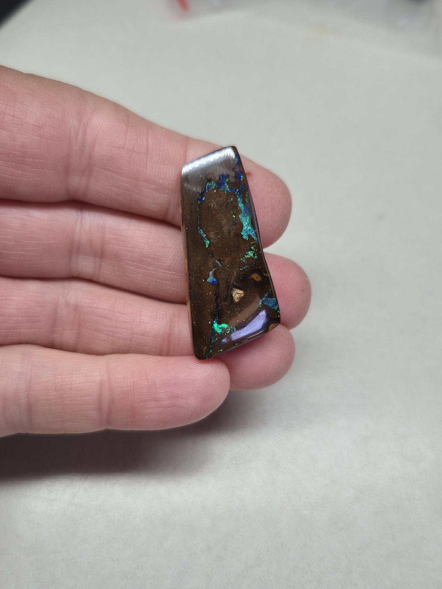 Stunning, bright boulder opal