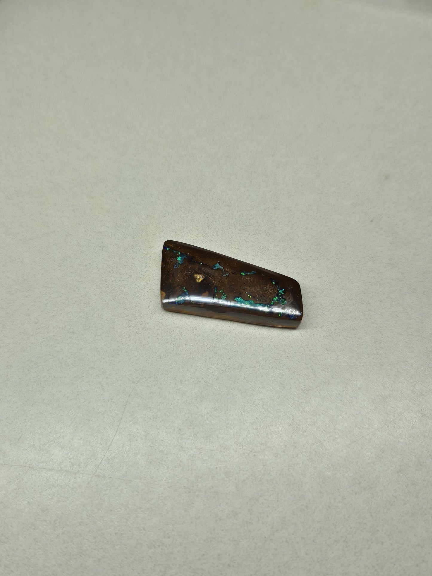 Stunning, bright boulder opal