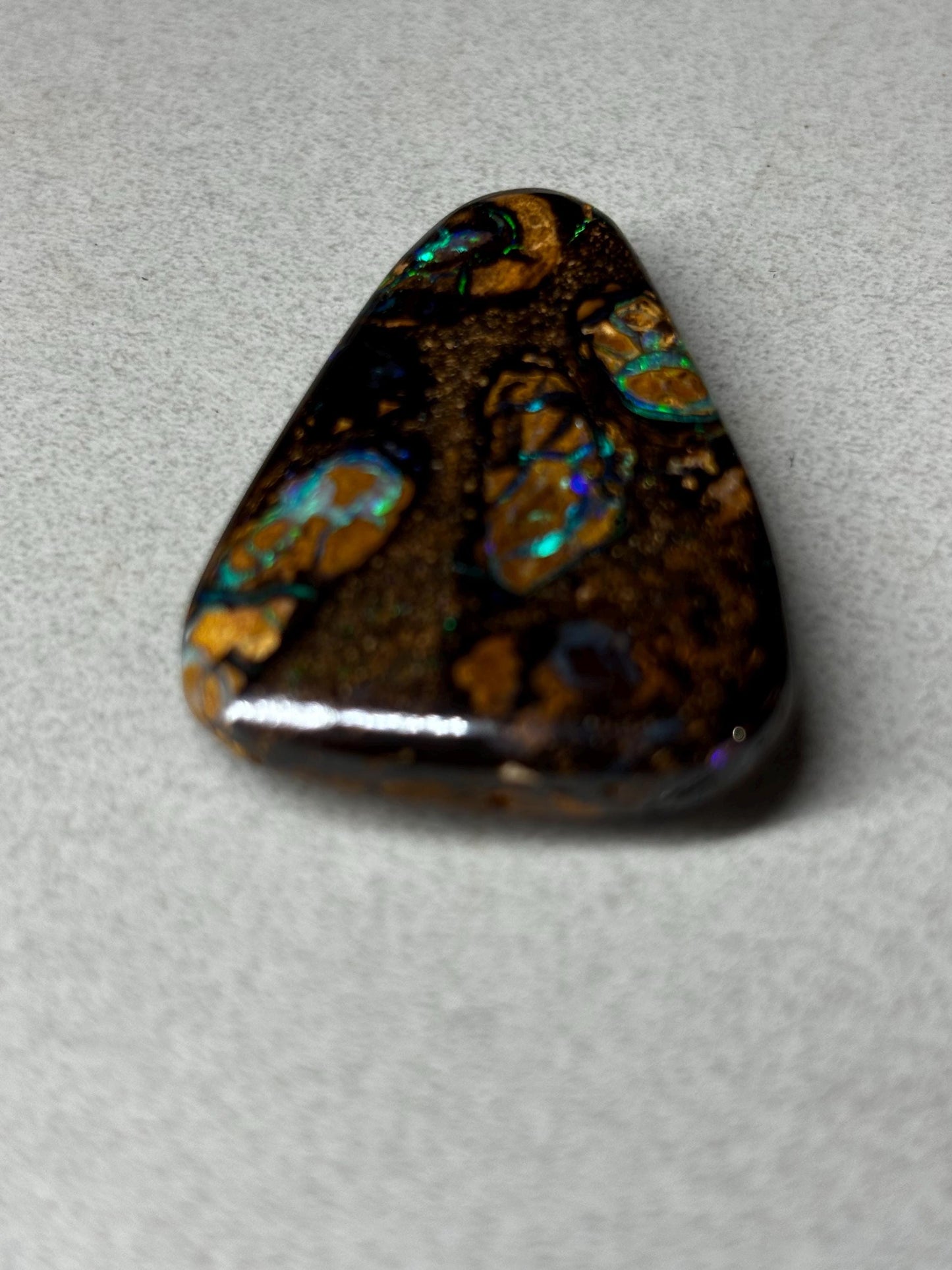 Boulder opal