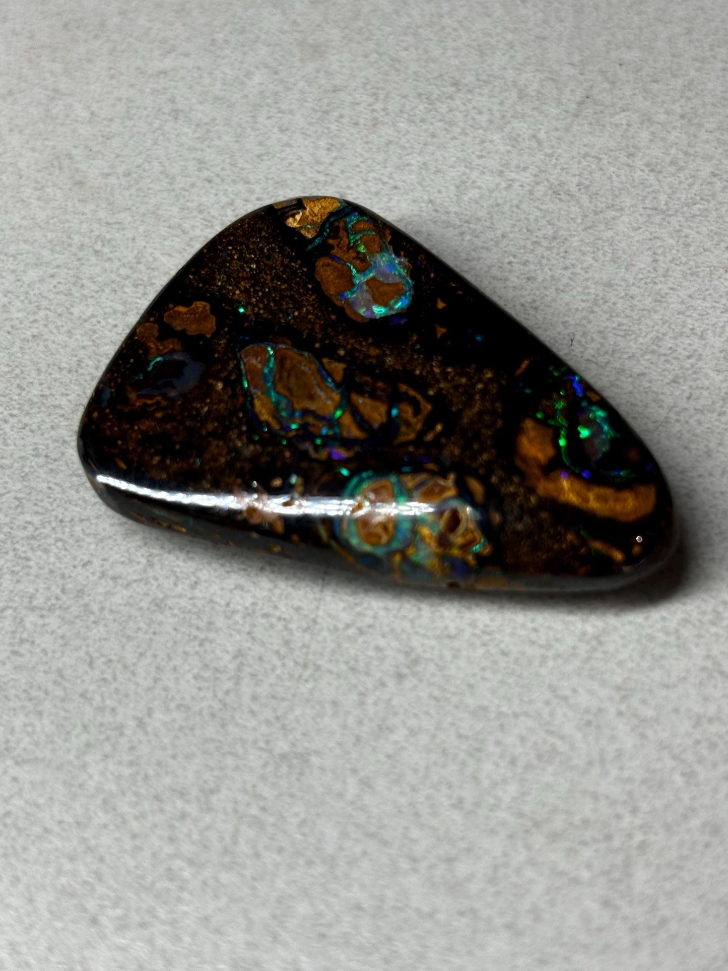 Boulder opal