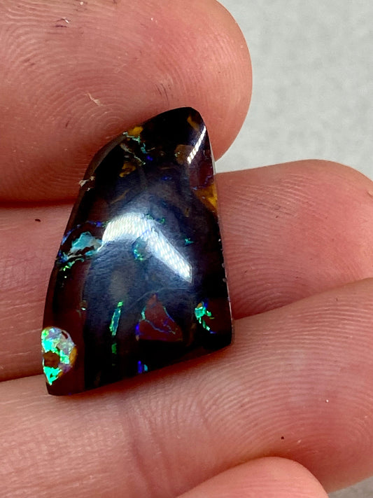 Boulder opal