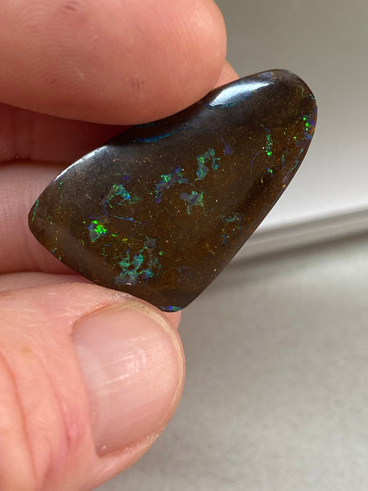 Boulder opal