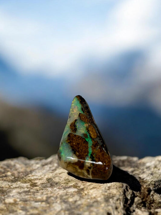 Boulder opal