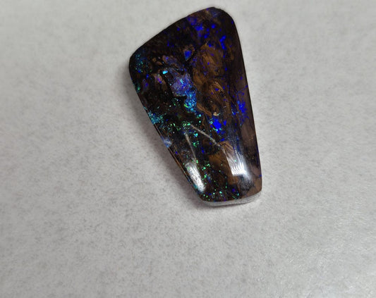 Stunning bright Boulder Opal