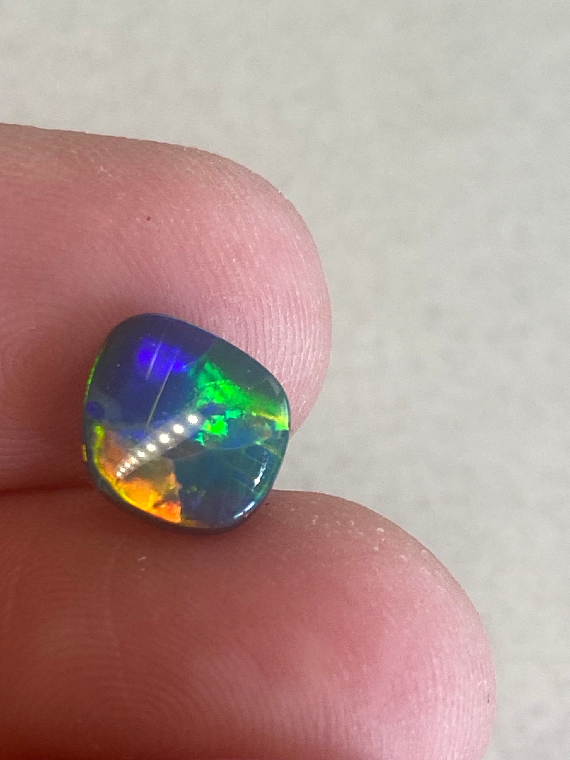Lightning Ridge Opal doublet