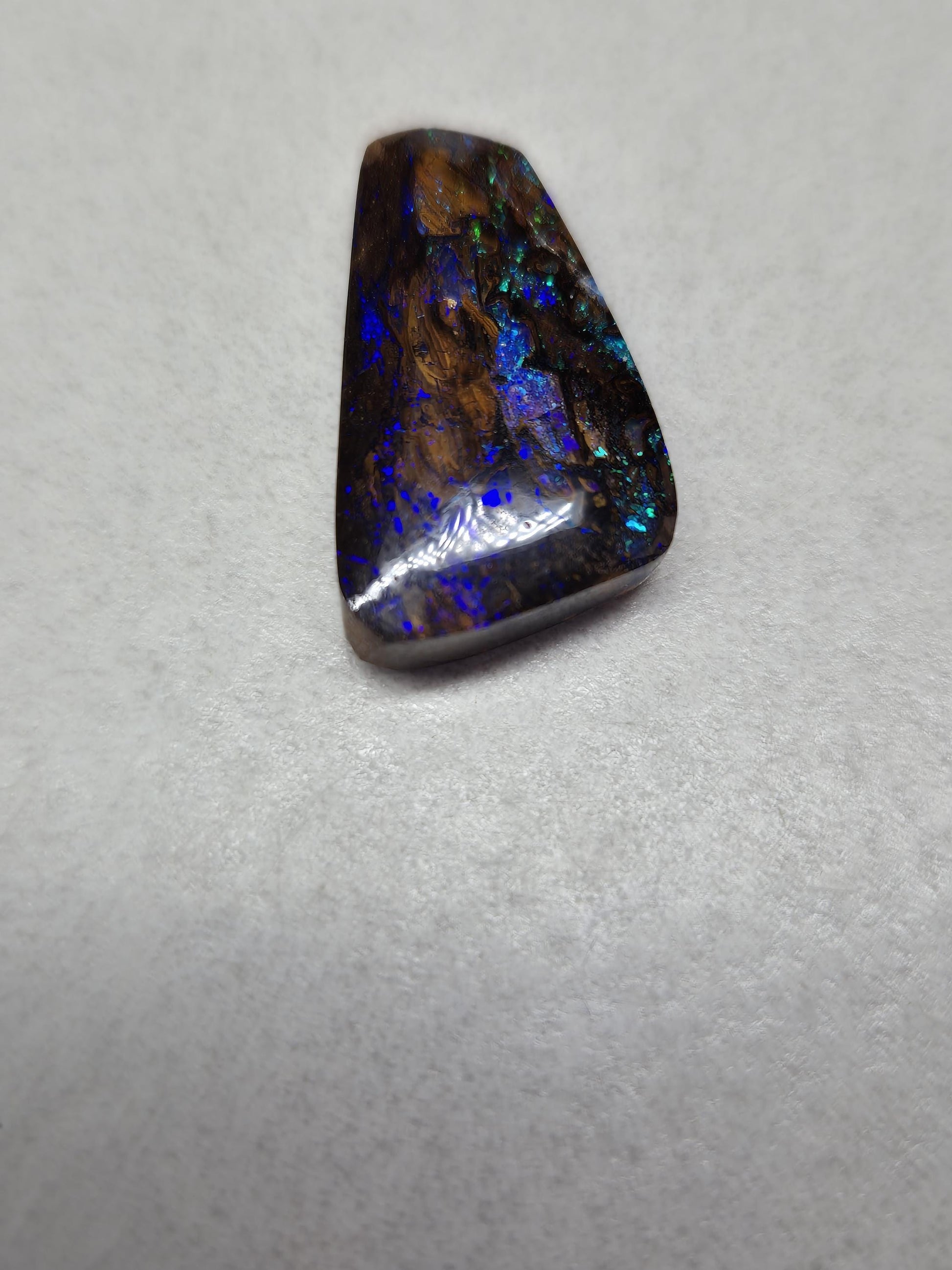 Stunning bright Boulder Opal