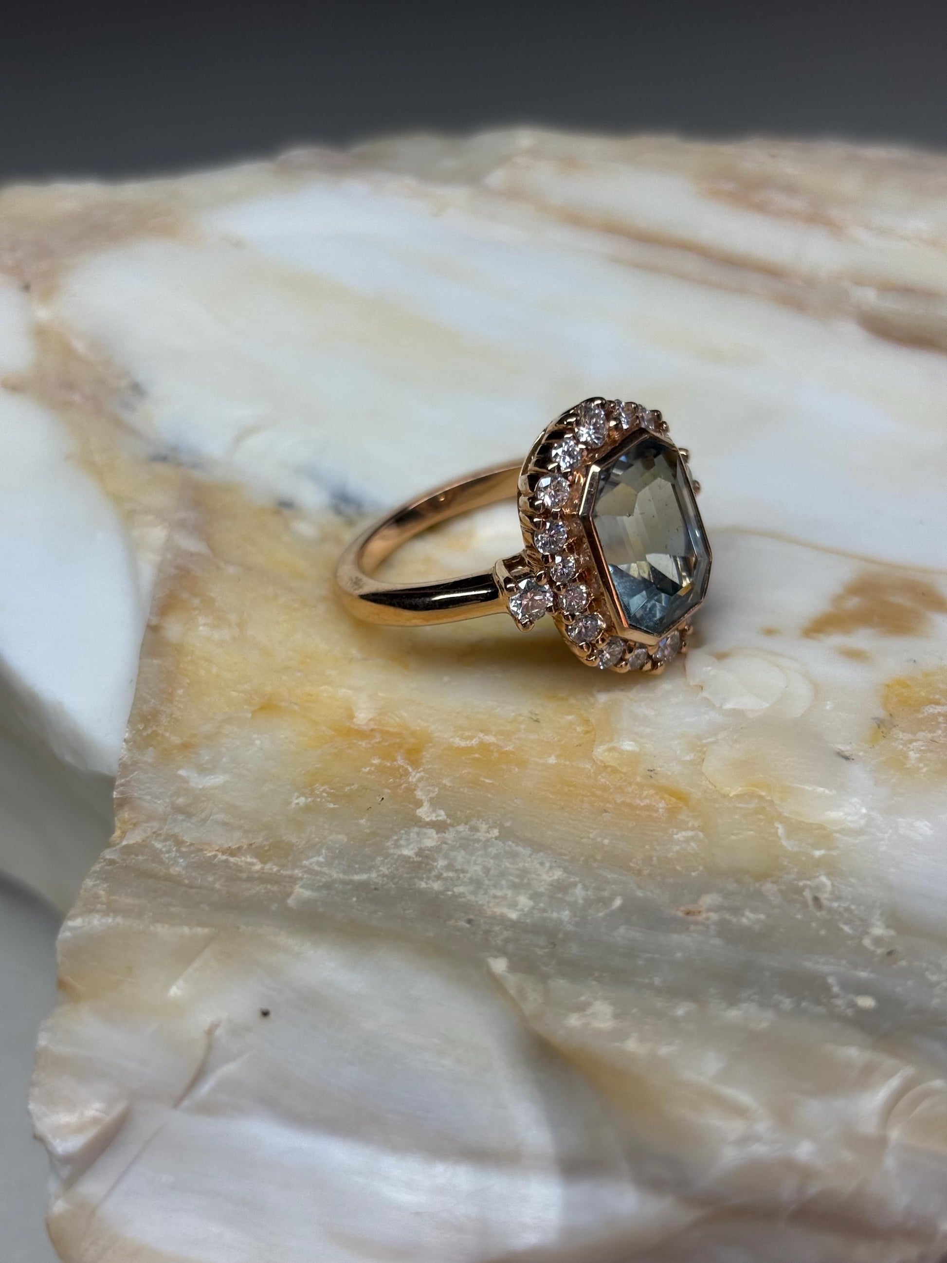 Simply stunning Tourmaline, white diamond and white gold ring.