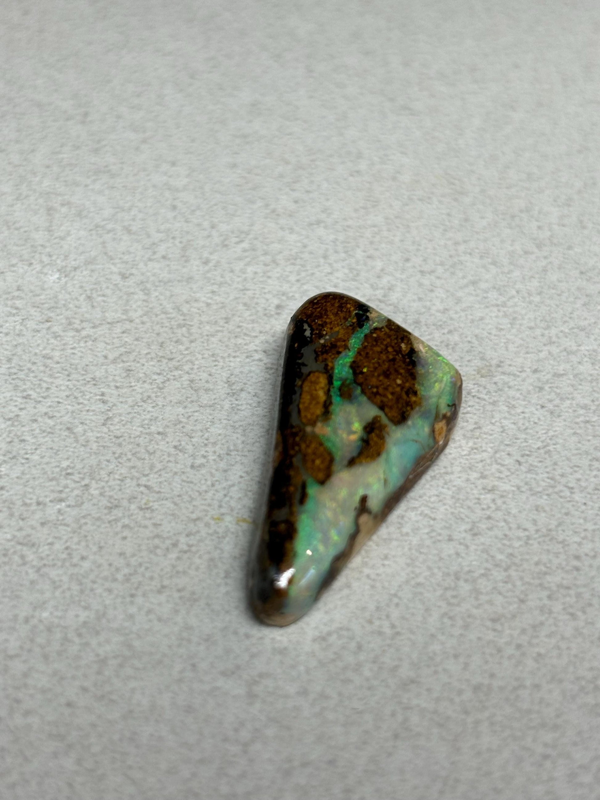 Boulder opal