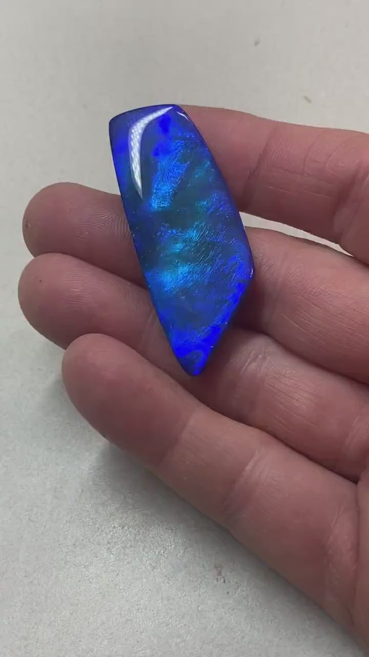 Stunning Pendant Opal Doublet