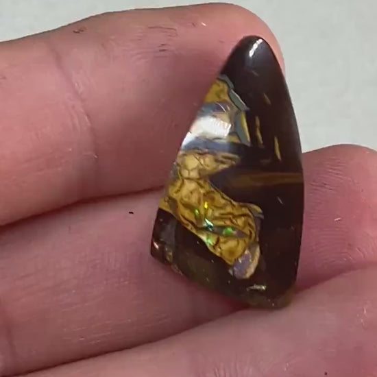 Stunning Boulder opal
